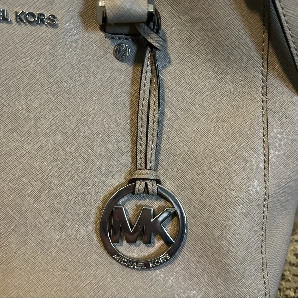 Micheal Kors Gray Selma Crossbody Handbag